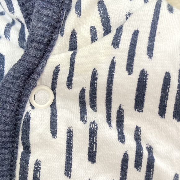 Preloved George Newborn Baby Reversible Navy and White Coat - Up to 4.5kg / 9lbs - Picture 13 of 17